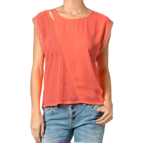 Sleeveless top - Picture 3 of 6